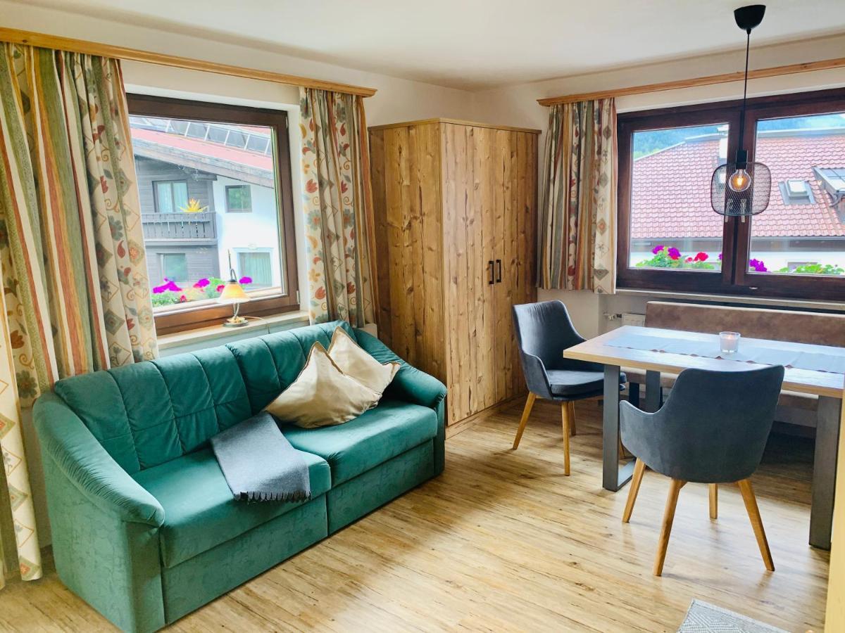 Appartements Al Castagno Ehrwald Eksteriør billede