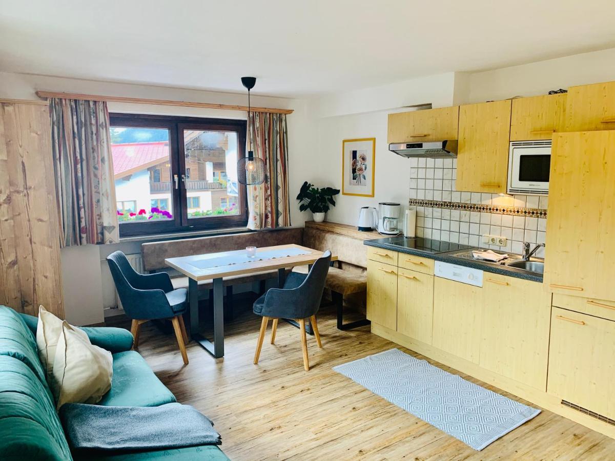 Appartements Al Castagno Ehrwald Eksteriør billede