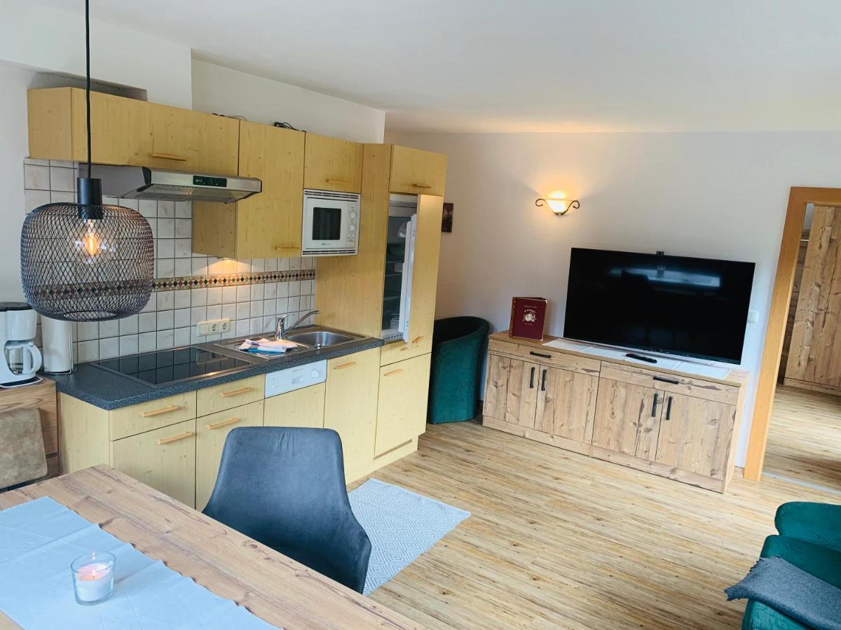 Appartements Al Castagno Ehrwald Eksteriør billede
