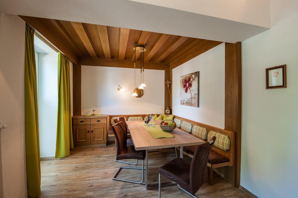 Appartements Al Castagno Ehrwald Eksteriør billede
