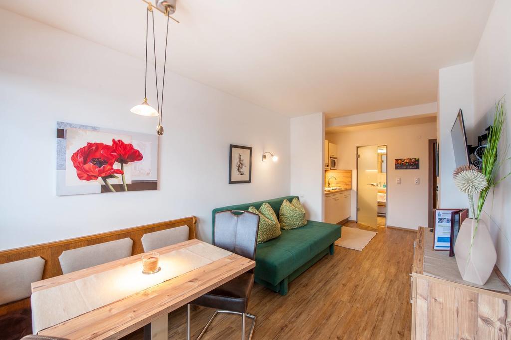 Appartements Al Castagno Ehrwald Eksteriør billede