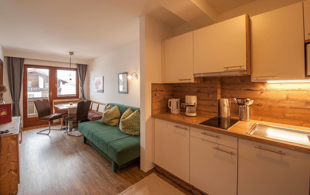 Appartements Al Castagno Ehrwald Eksteriør billede