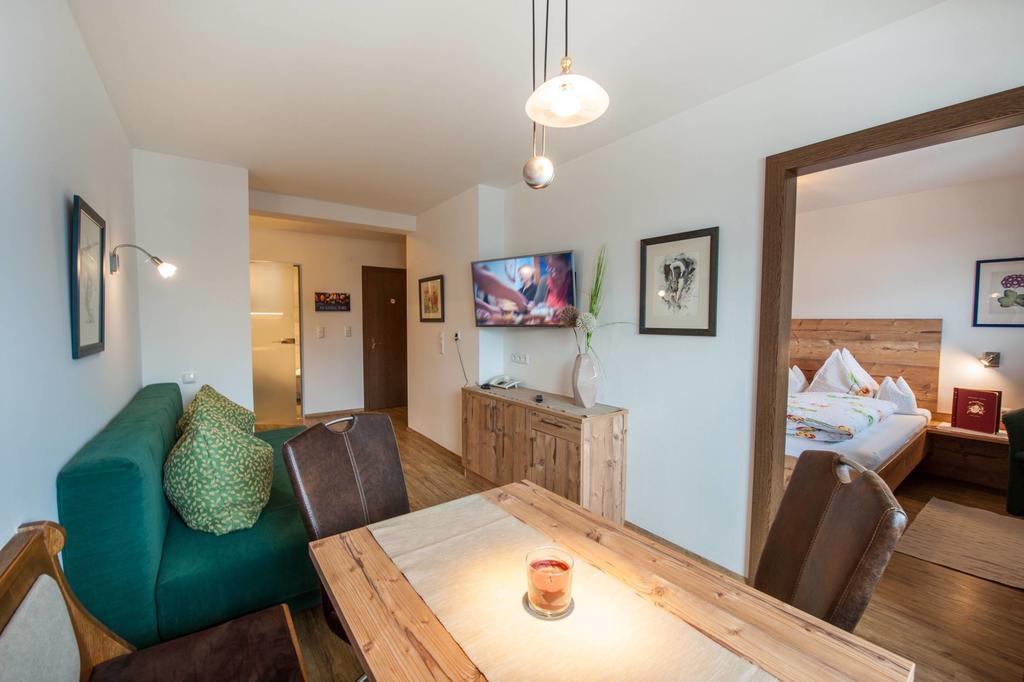 Appartements Al Castagno Ehrwald Eksteriør billede
